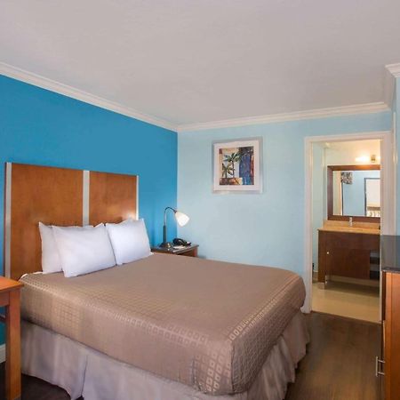 Days Inn By Wyndham Florida City Kültér fotó