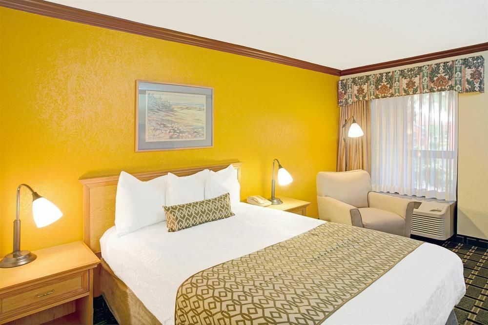 Days Inn By Wyndham Florida City Kültér fotó